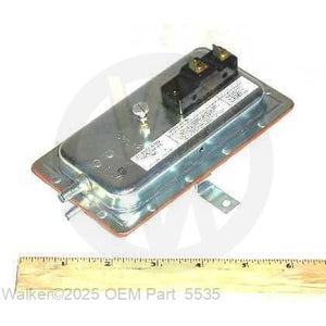 Walker Part # 5535 : (NR) PRESSURE SWITCH