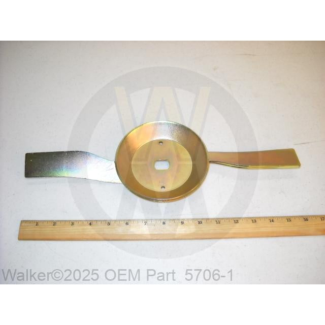 Walker Part # 5706-1 : (SU 5706-6) Mulch Blade Hub